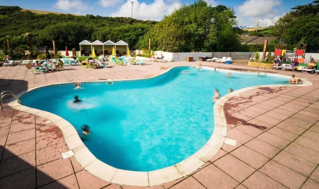 Mollys Retreat Pet Friendly Three Bed Caravan With Small Garden Newquay Bay Resort Quieter Area Of Park Ngoại thất bức ảnh